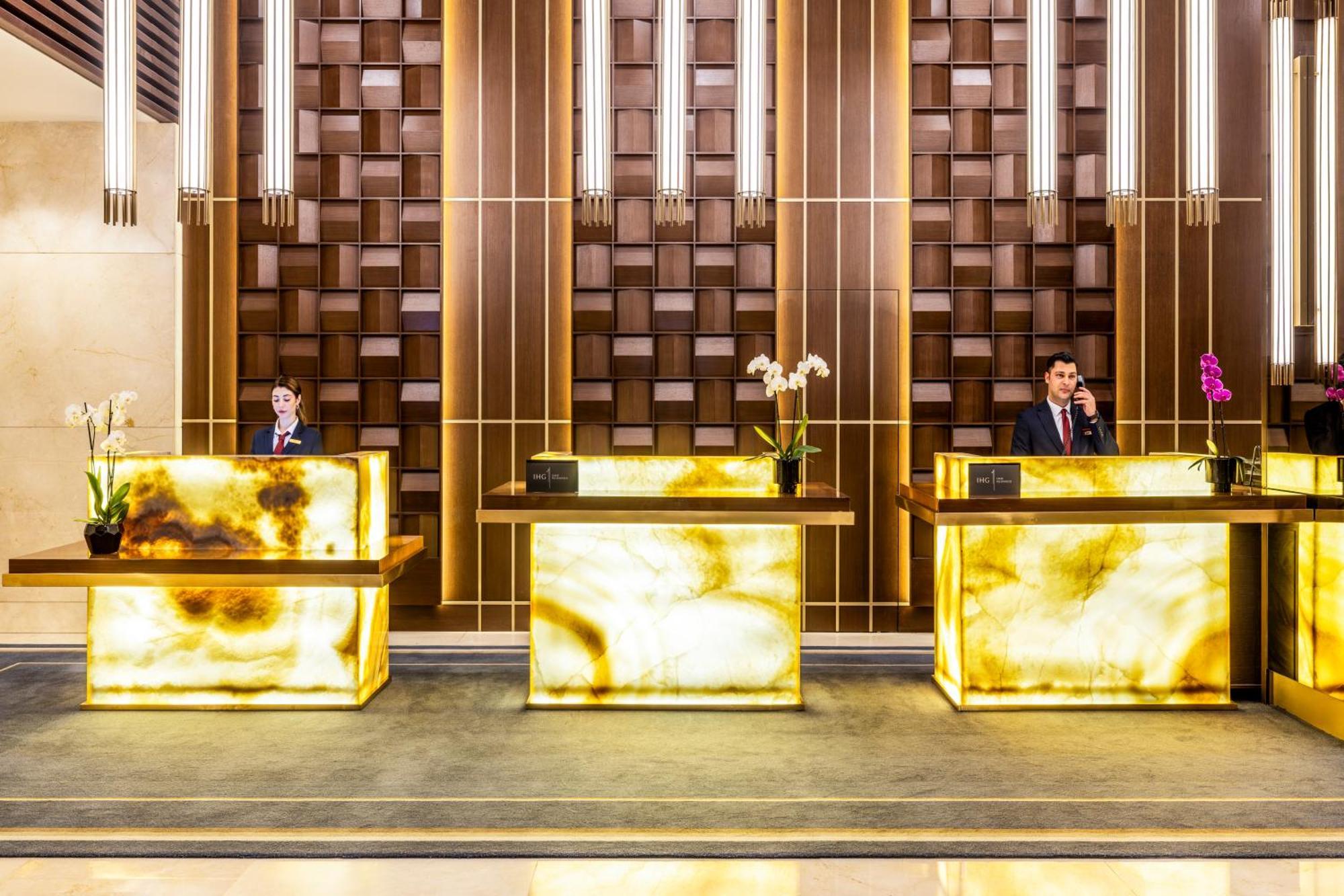 Grand Convention Center Hotel 5*